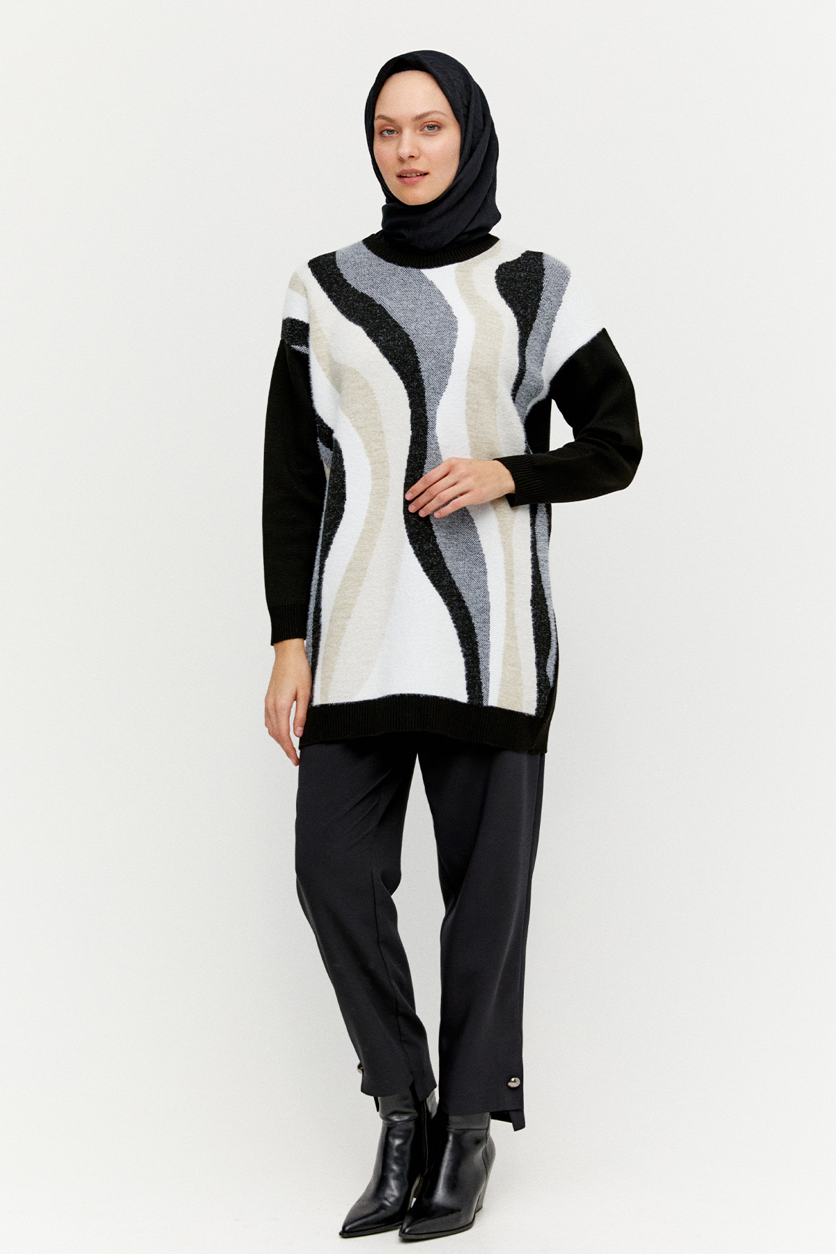 Desenli Ribanalı Triko Tunik