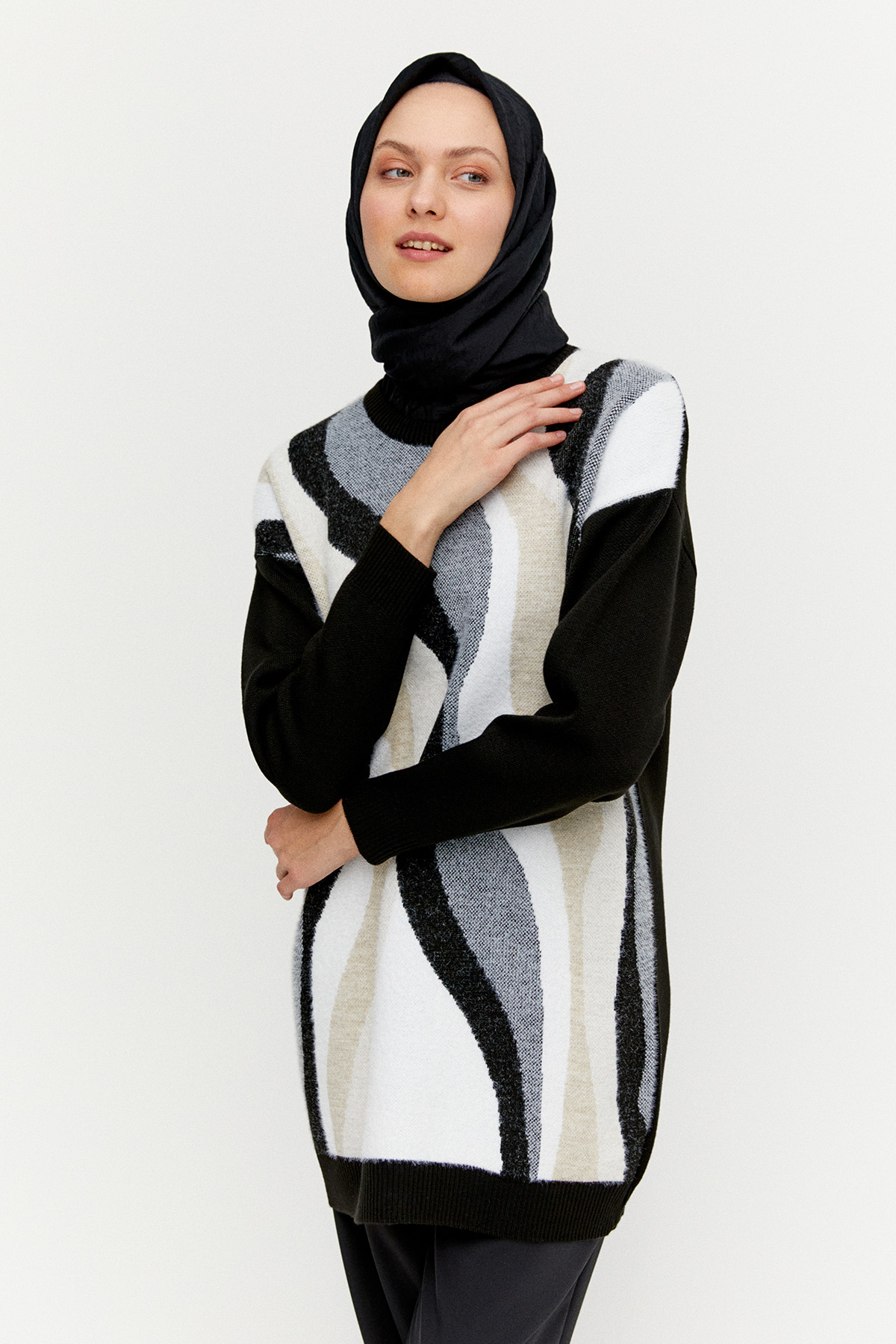 Desenli Ribanalı Triko Tunik