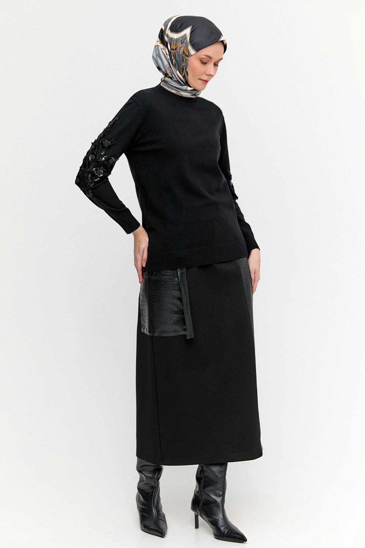 Çiçek Motifli Triko Tunik, Tesettür Giyim