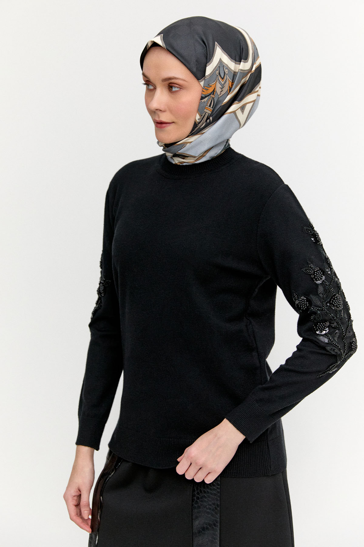 Çiçek Motifli Triko Tunik, Tesettür Giyim