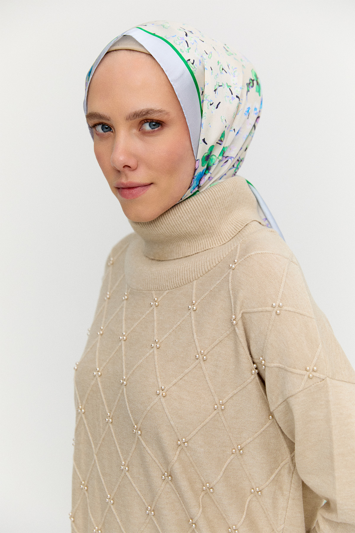 İnci Detaylı Boğazlı Triko Tunik, Tesettür Giyim