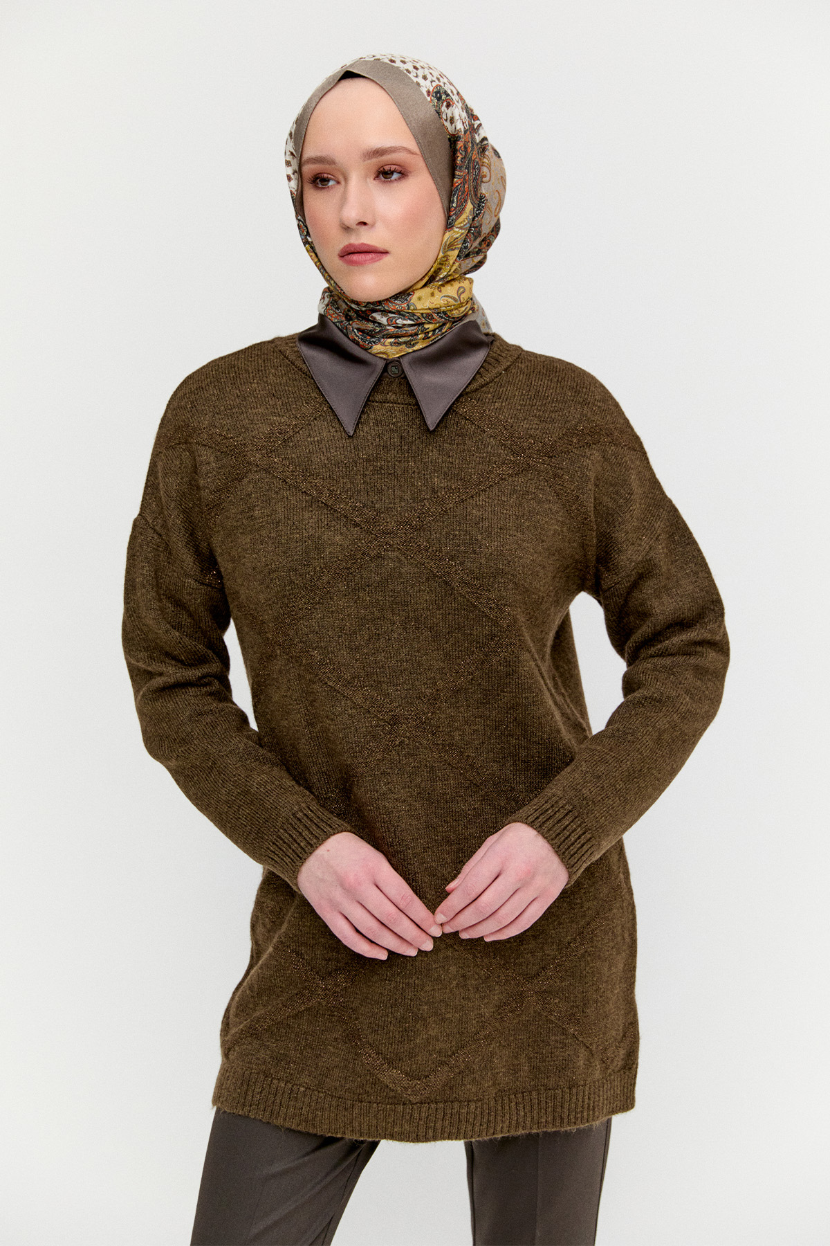 Sim Detaylı Baklava Desenli Triko Tunik, Tesettür Giyim