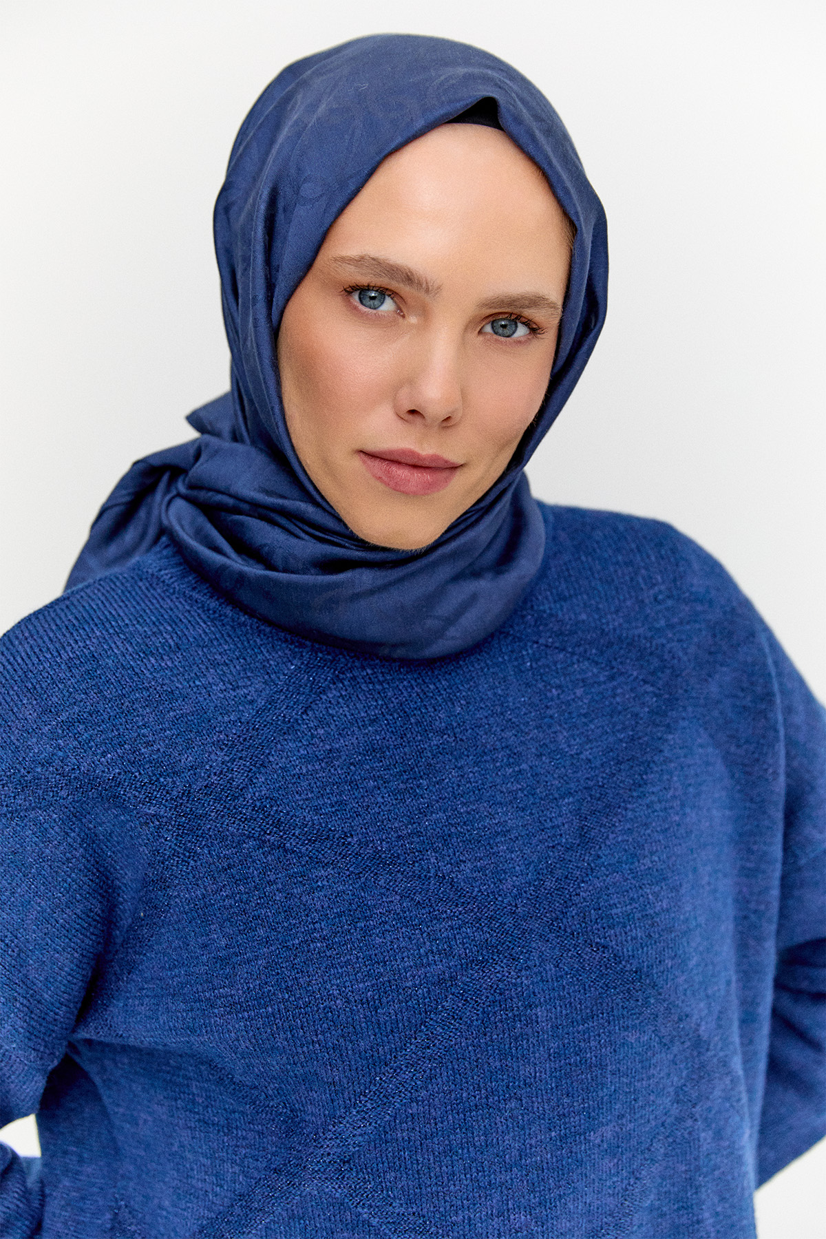 Sim Detaylı Baklava Desenli Triko Tunik, Tesettür Giyim