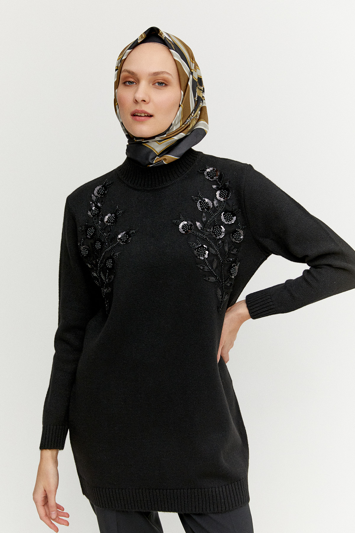 Çiçek Motif Triko Tunik