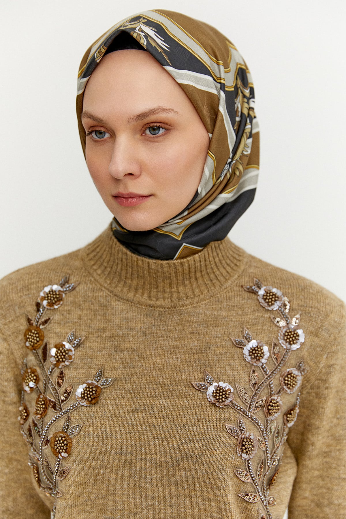 Çiçek Motif Triko Tunik