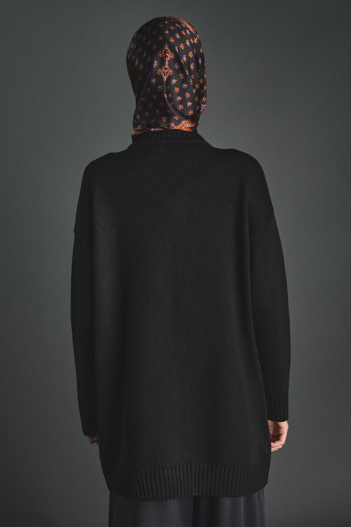 Payetli Baklava Motifli Triko Tunik