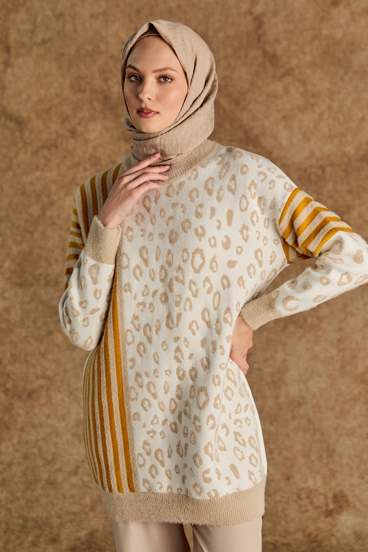 Çizgili Leopar Desenli Triko Tunik