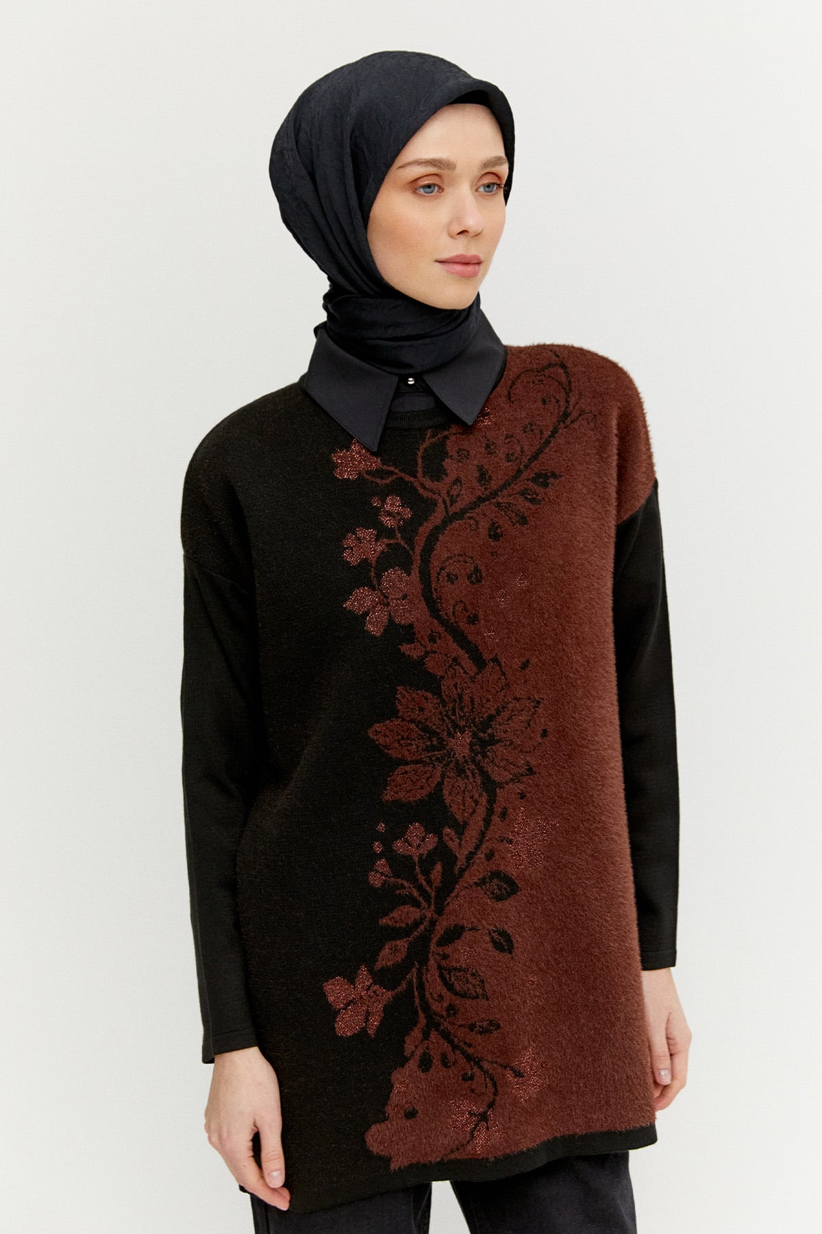 Sim Detaylı Çiçek Motifli Triko Tunik, Tesettür Giyim