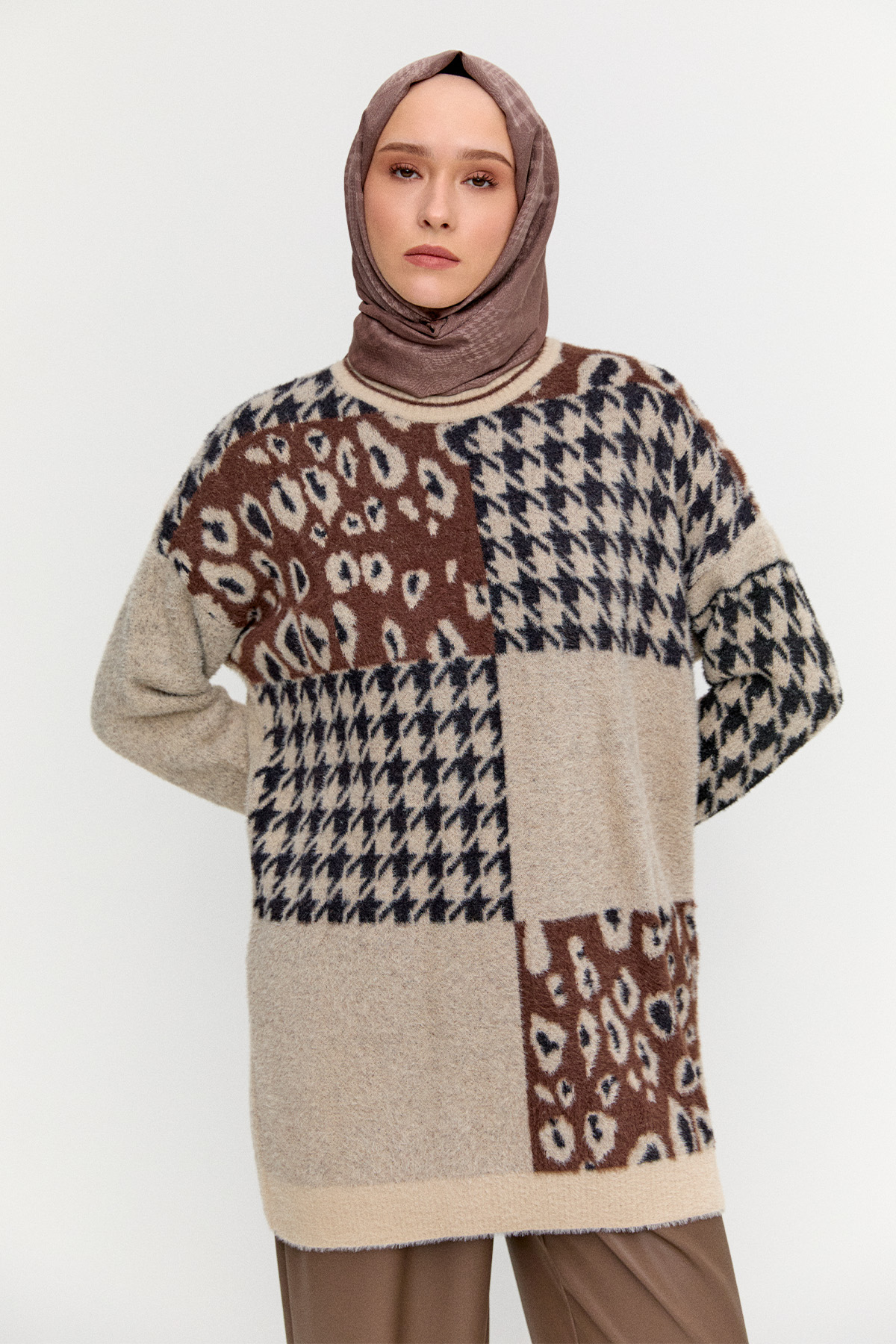 Desenli Yuvarlak Yaka Triko Tunik, Tesettür Giyim