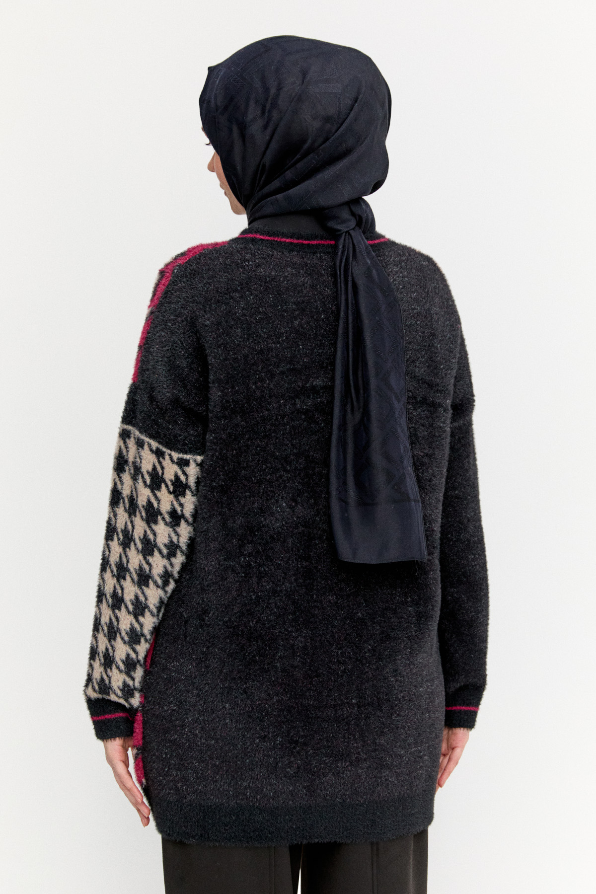 Desenli Yuvarlak Yaka Triko Tunik, Tesettür Giyim