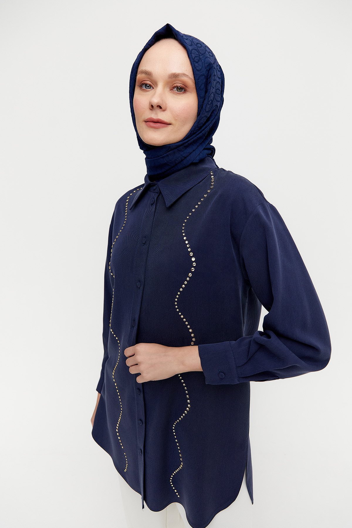 Taş İşlemeli Tunik