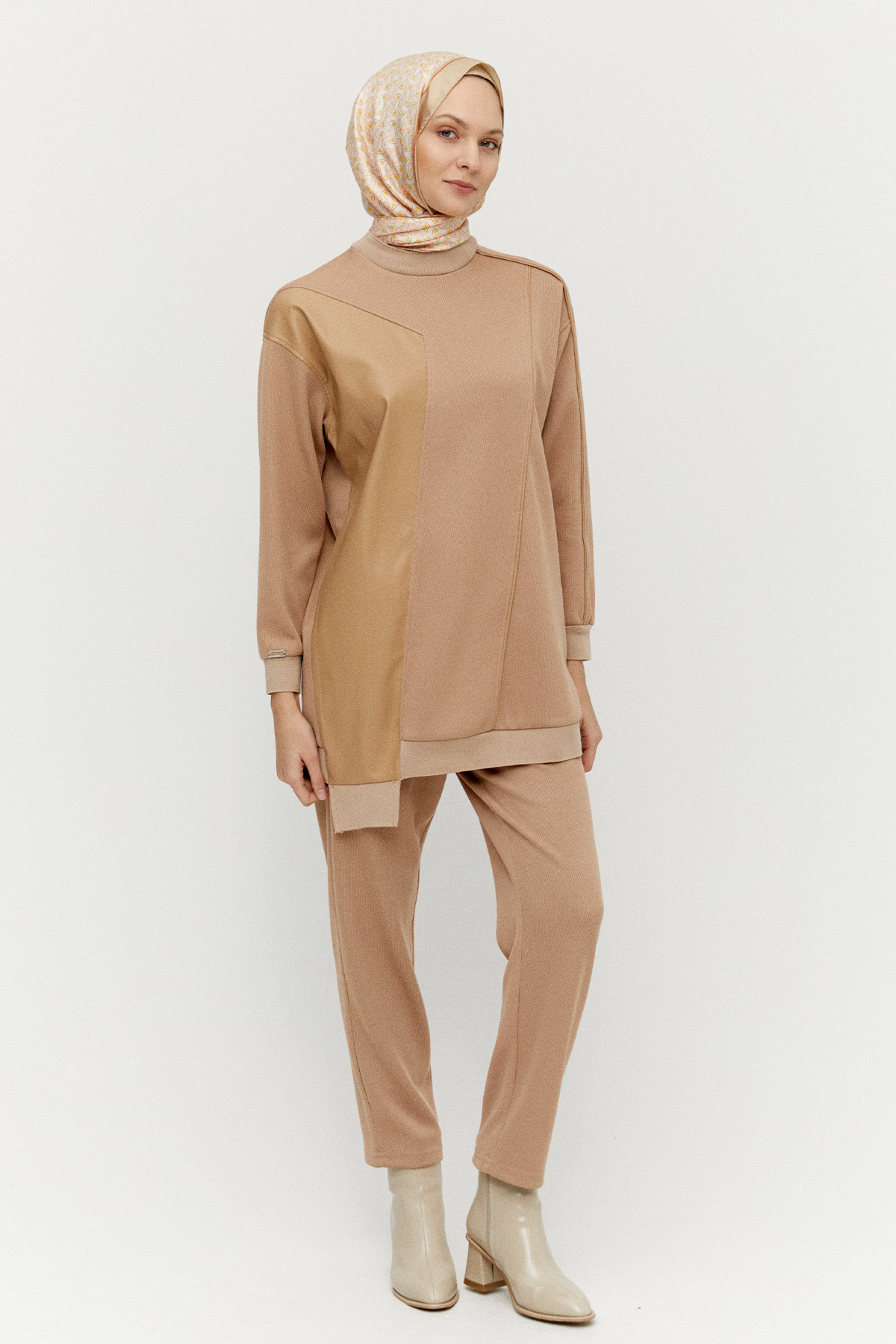 Suni Deri Kombinli Asimetrik Örme Tunik