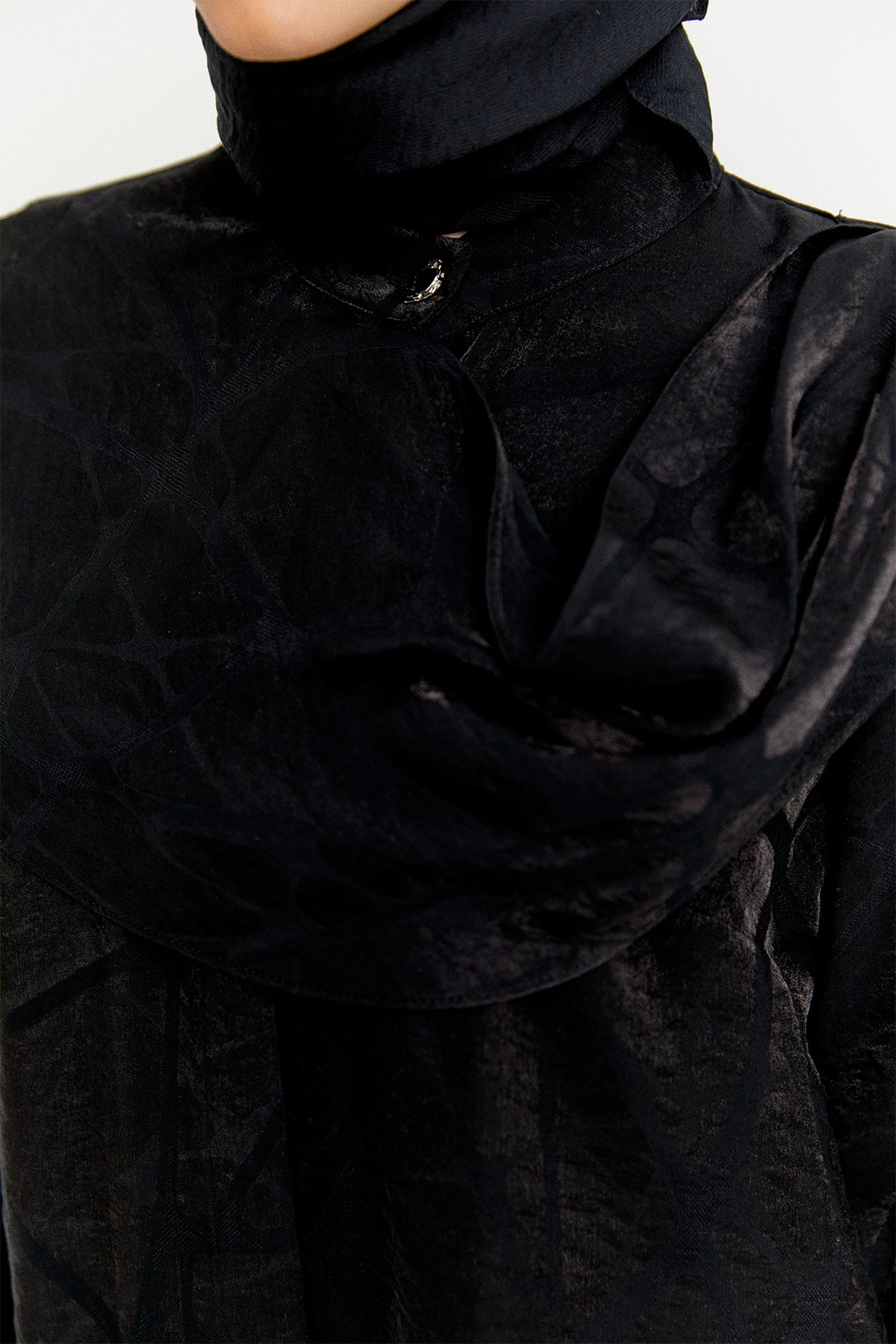 Rüzgarlık Detaylı Düğmeli Tunik