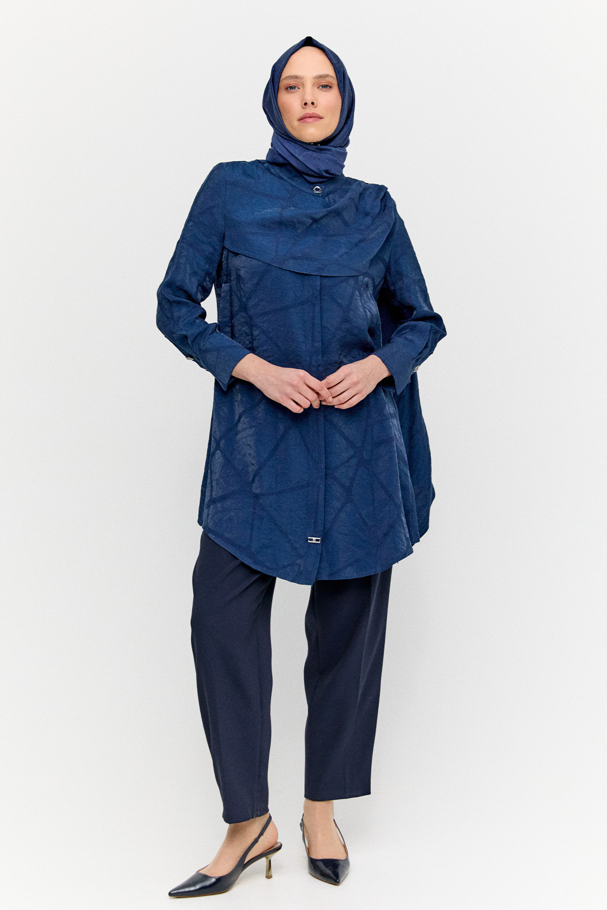 Rüzgarlık Detaylı Düğmeli Tunik, Tesettür Giyim