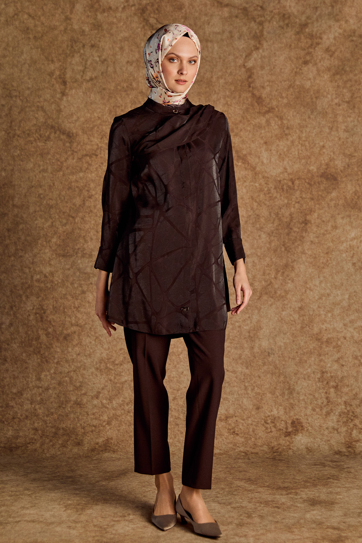 Rüzgarlık Detaylı Düğmeli Tunik