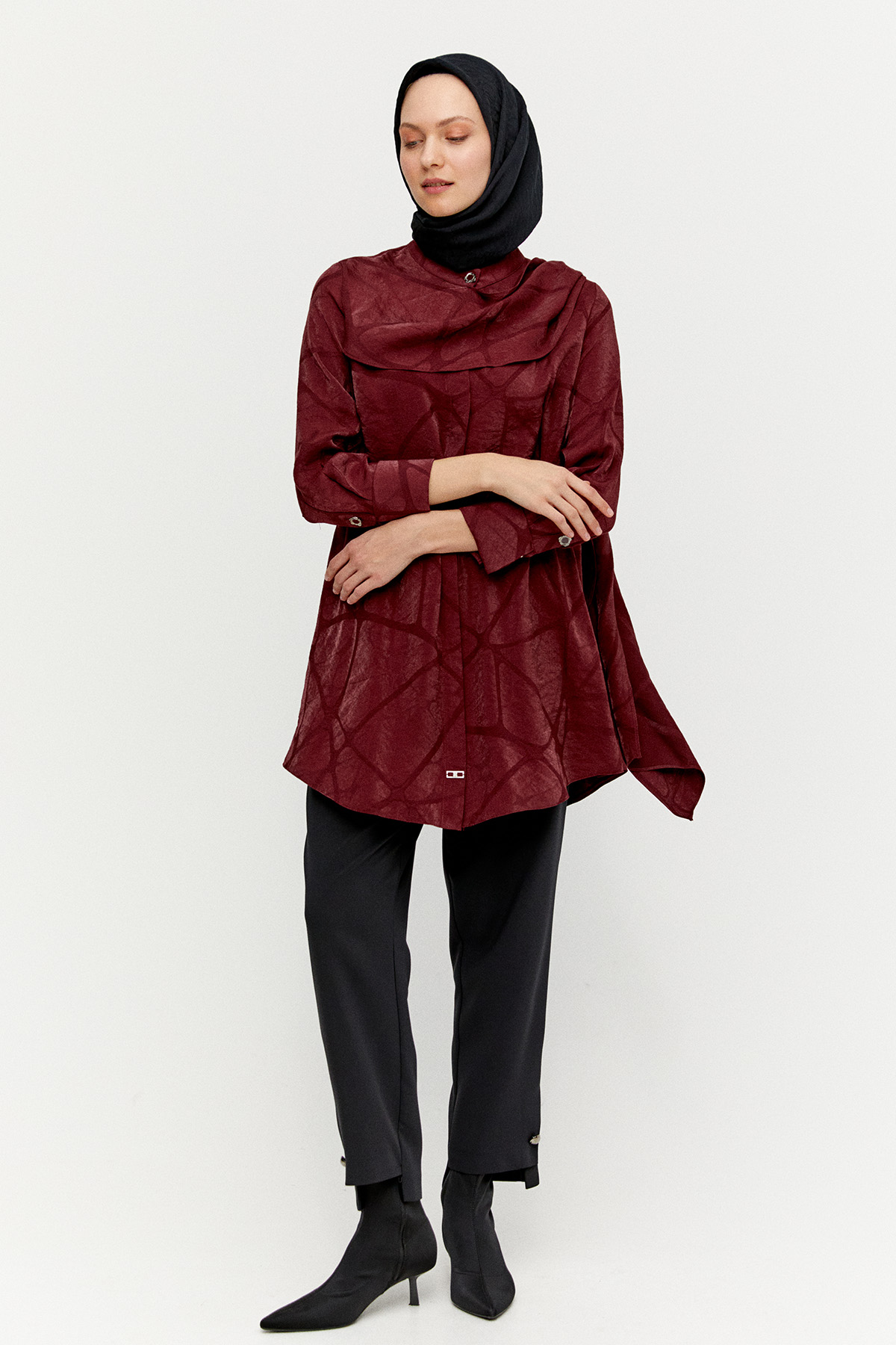 Rüzgarlık Detaylı Düğmeli Tunik