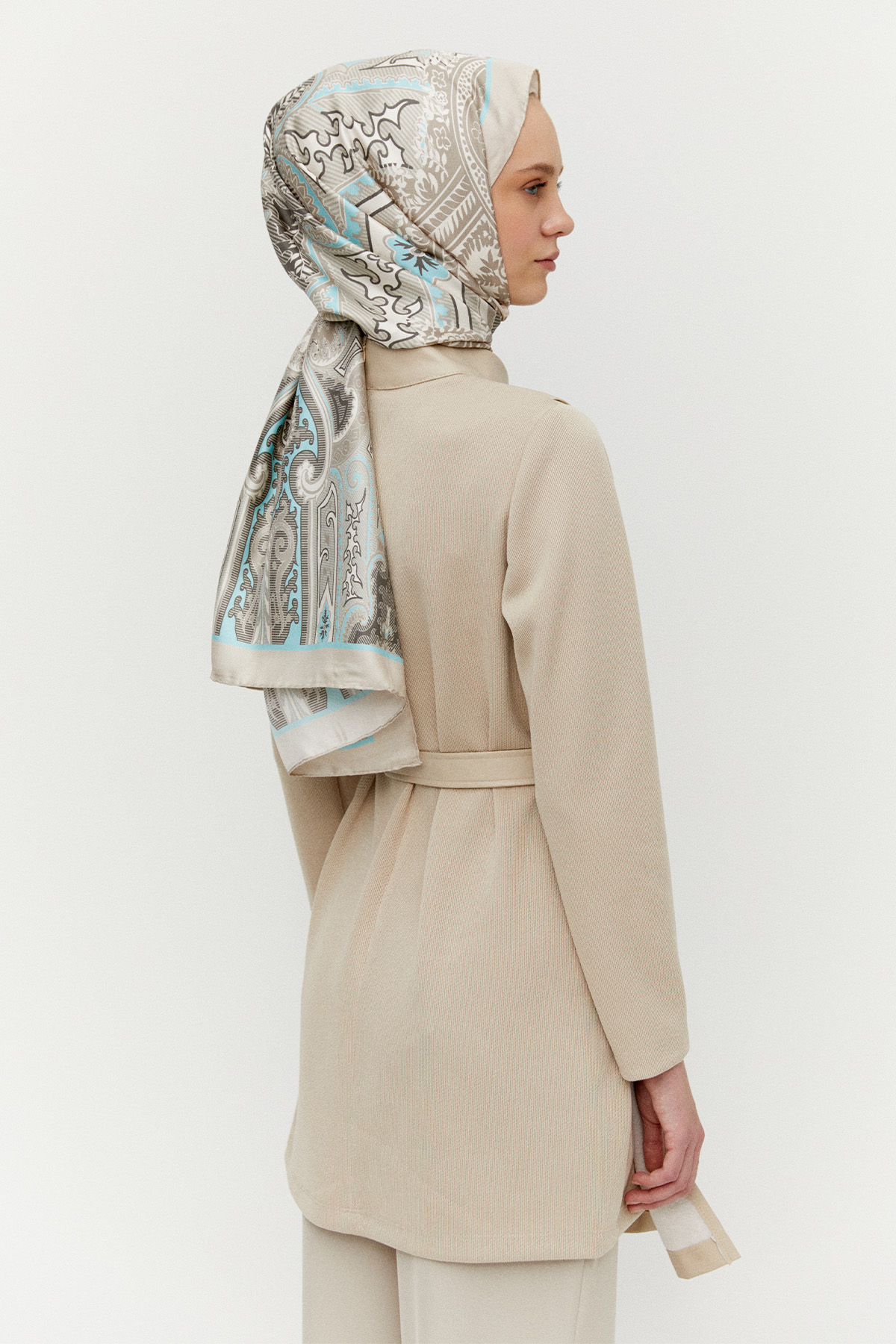 Asimetrik Suni Deri Detaylı Kemerli Tunik