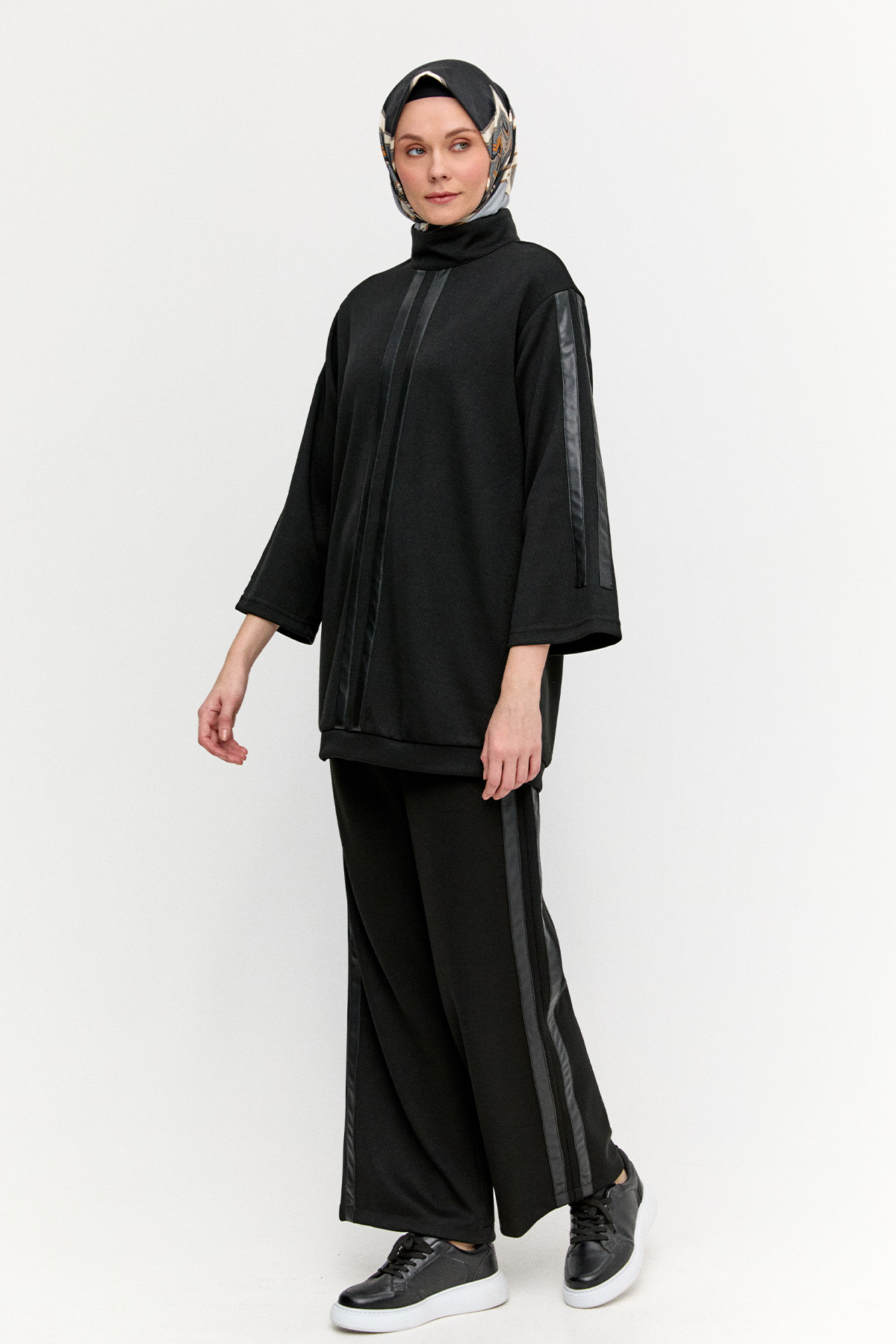 Deri Şeritli Yüksek Yaka Tunik, Tesettür Giyim