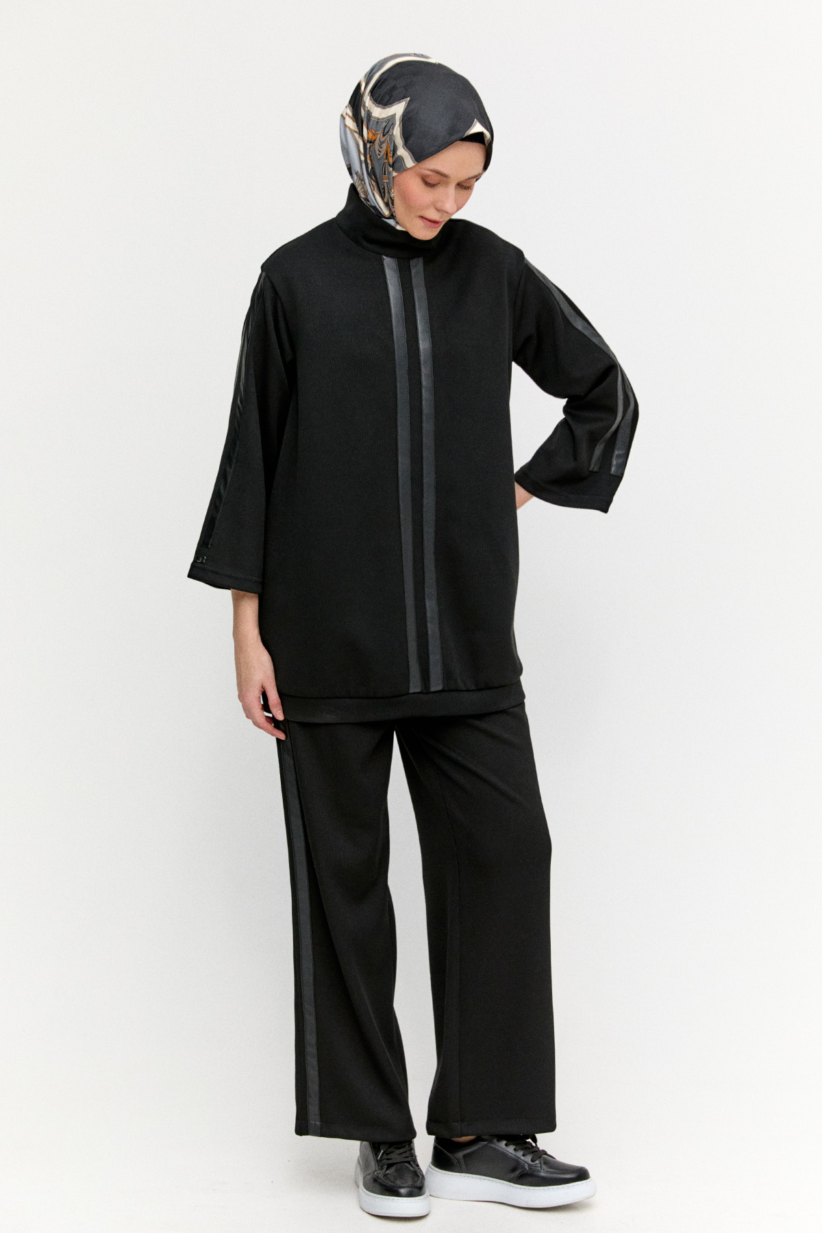 Deri Şeritli Yüksek Yaka Tunik, Tesettür Giyim