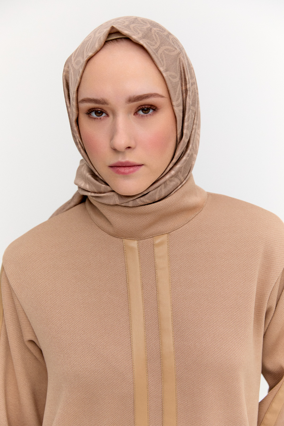 Deri Şeritli Yüksek Yaka Tunik, Tesettür Giyim