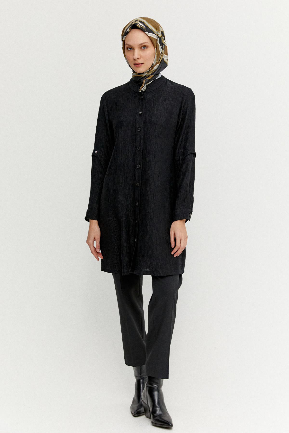 Jakarlı Kuşgözü Detaylı Hakim Yaka Tunik