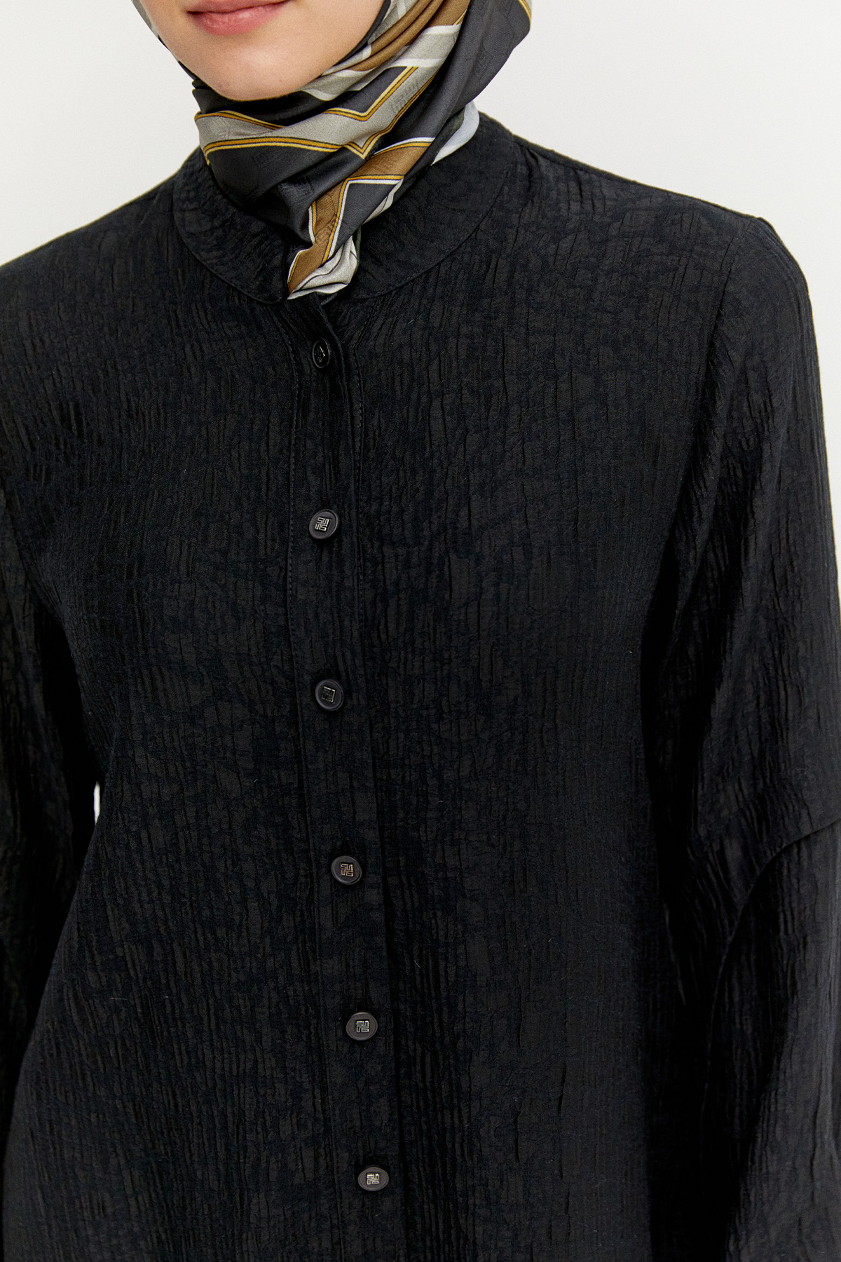 Jakarlı Kuşgözü Detaylı Hakim Yaka Tunik