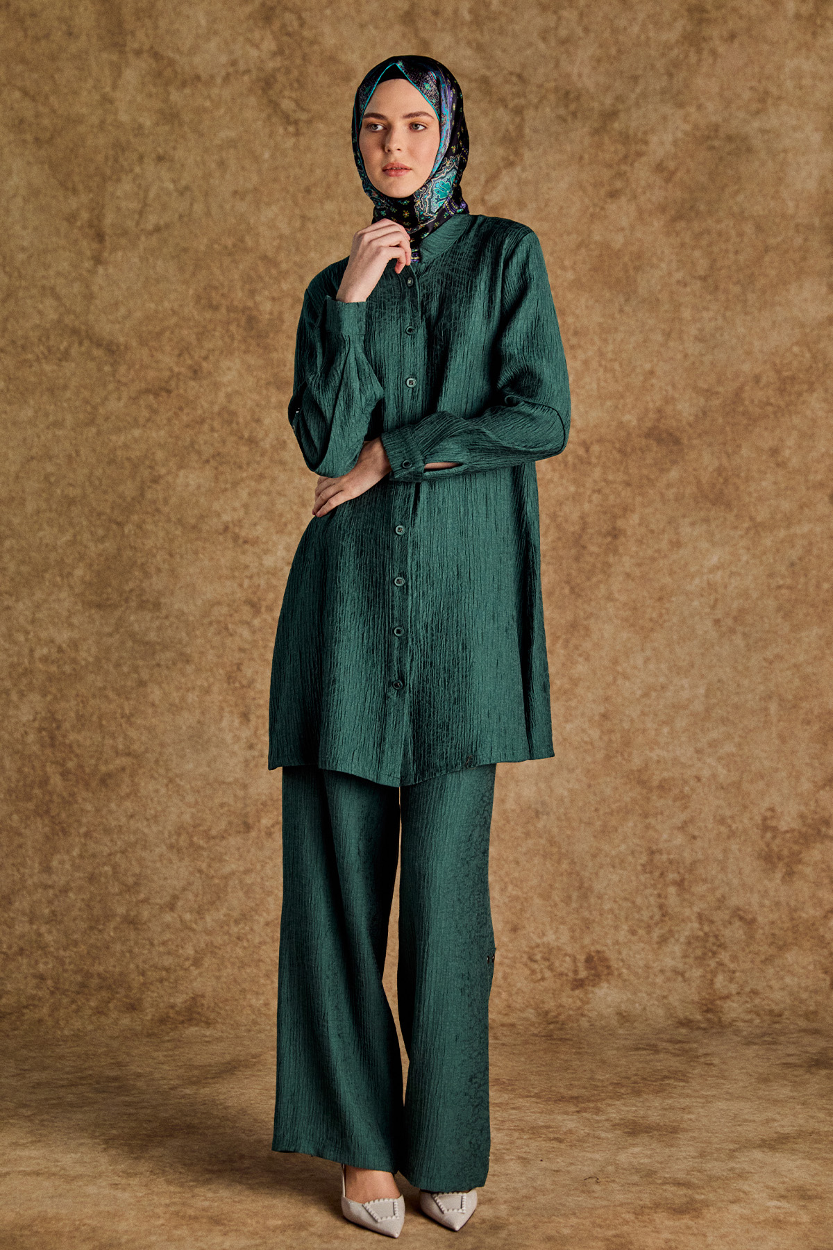 Jakarlı Kuşgözü Detaylı Hakim Yaka Tunik