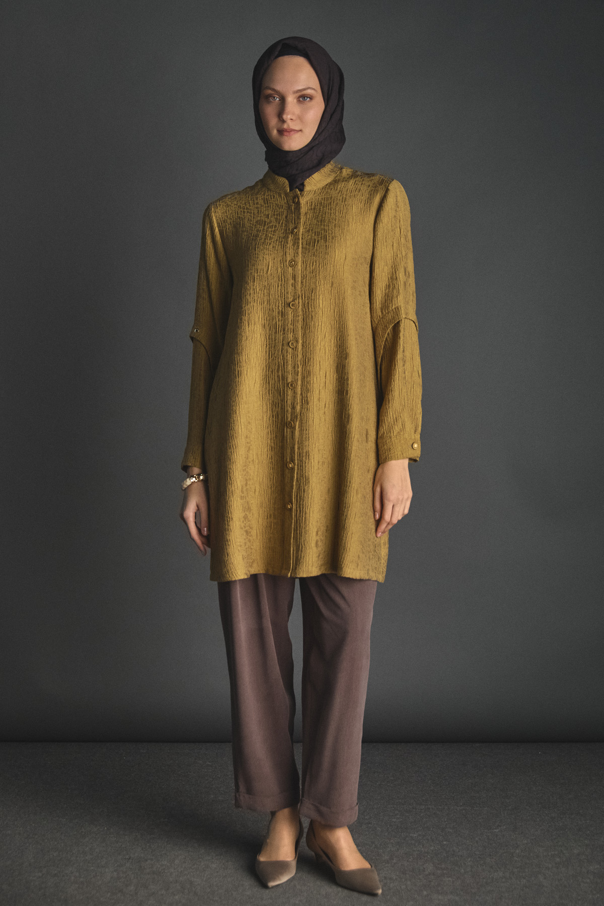 Jakarlı Kuşgözü Detaylı Hakim Yaka Tunik