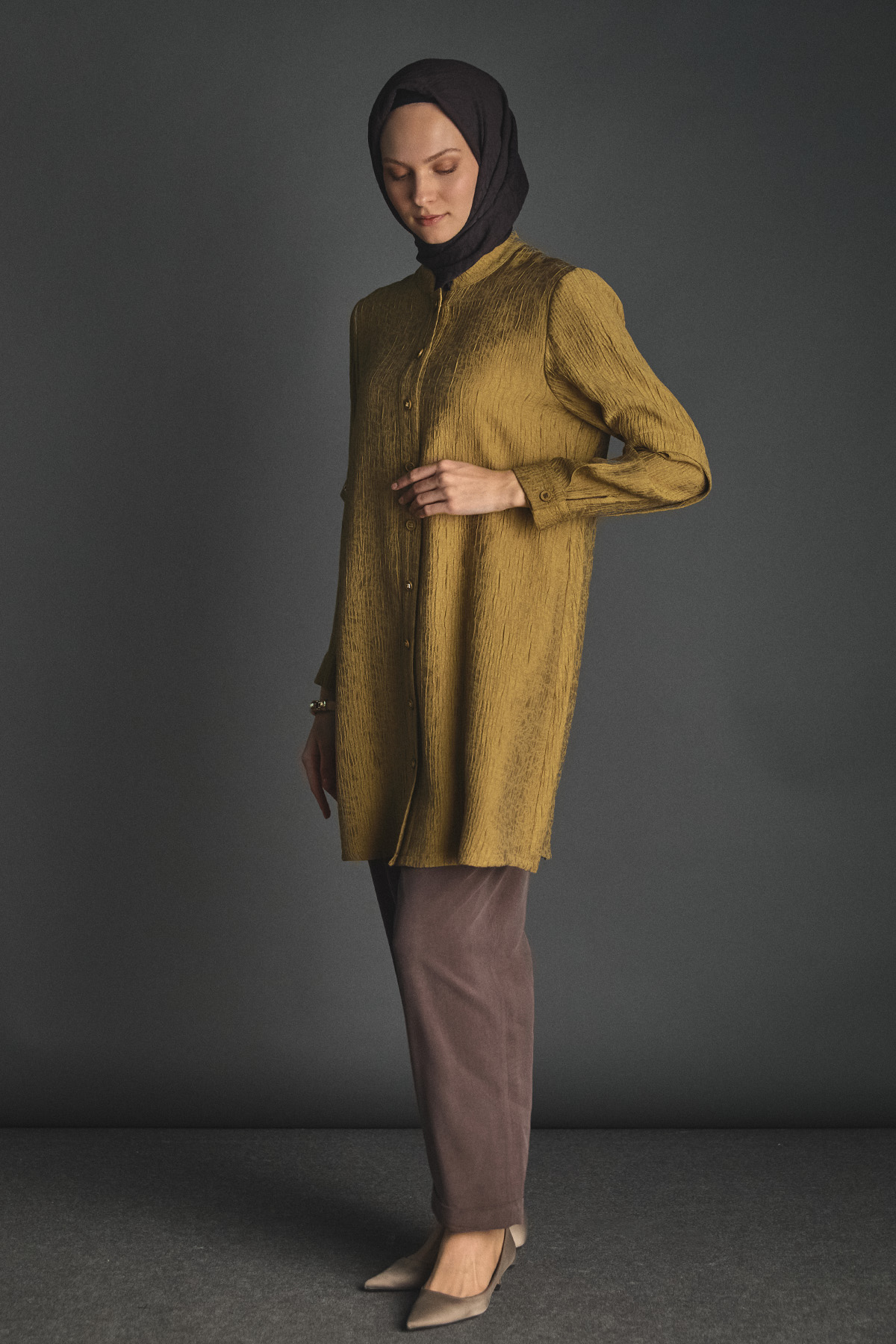 Jakarlı Kuşgözü Detaylı Hakim Yaka Tunik