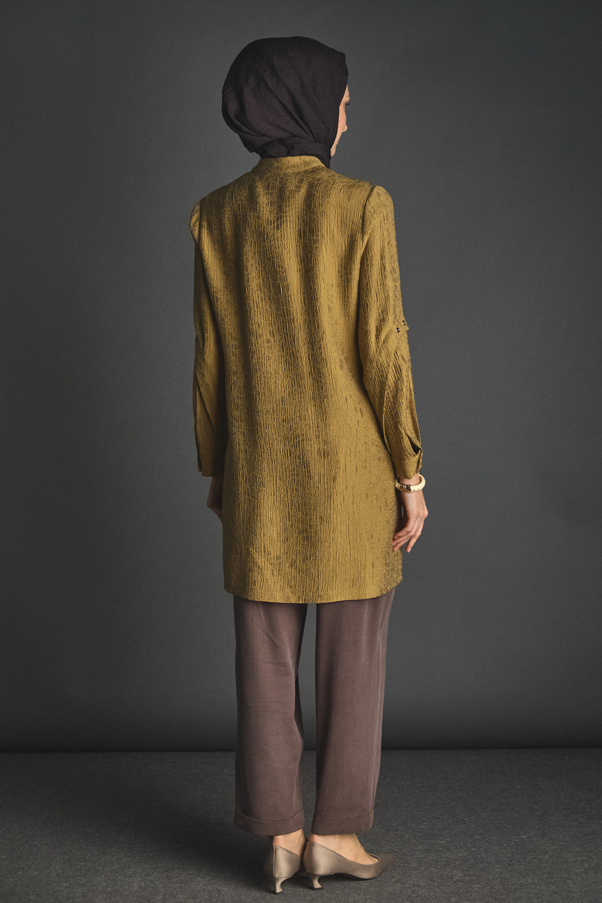 Jakarlı Kuşgözü Detaylı Hakim Yaka Tunik