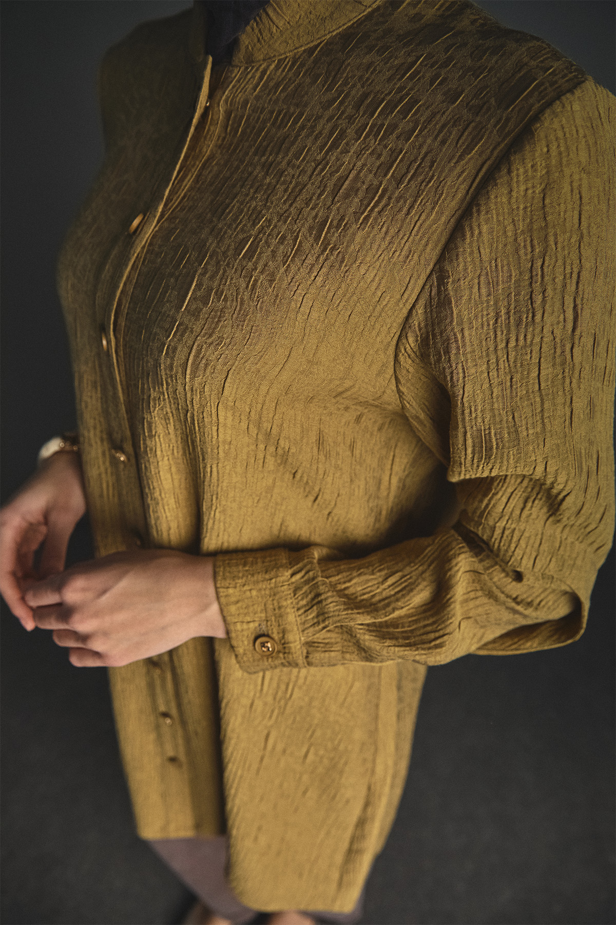 Jakarlı Kuşgözü Detaylı Hakim Yaka Tunik