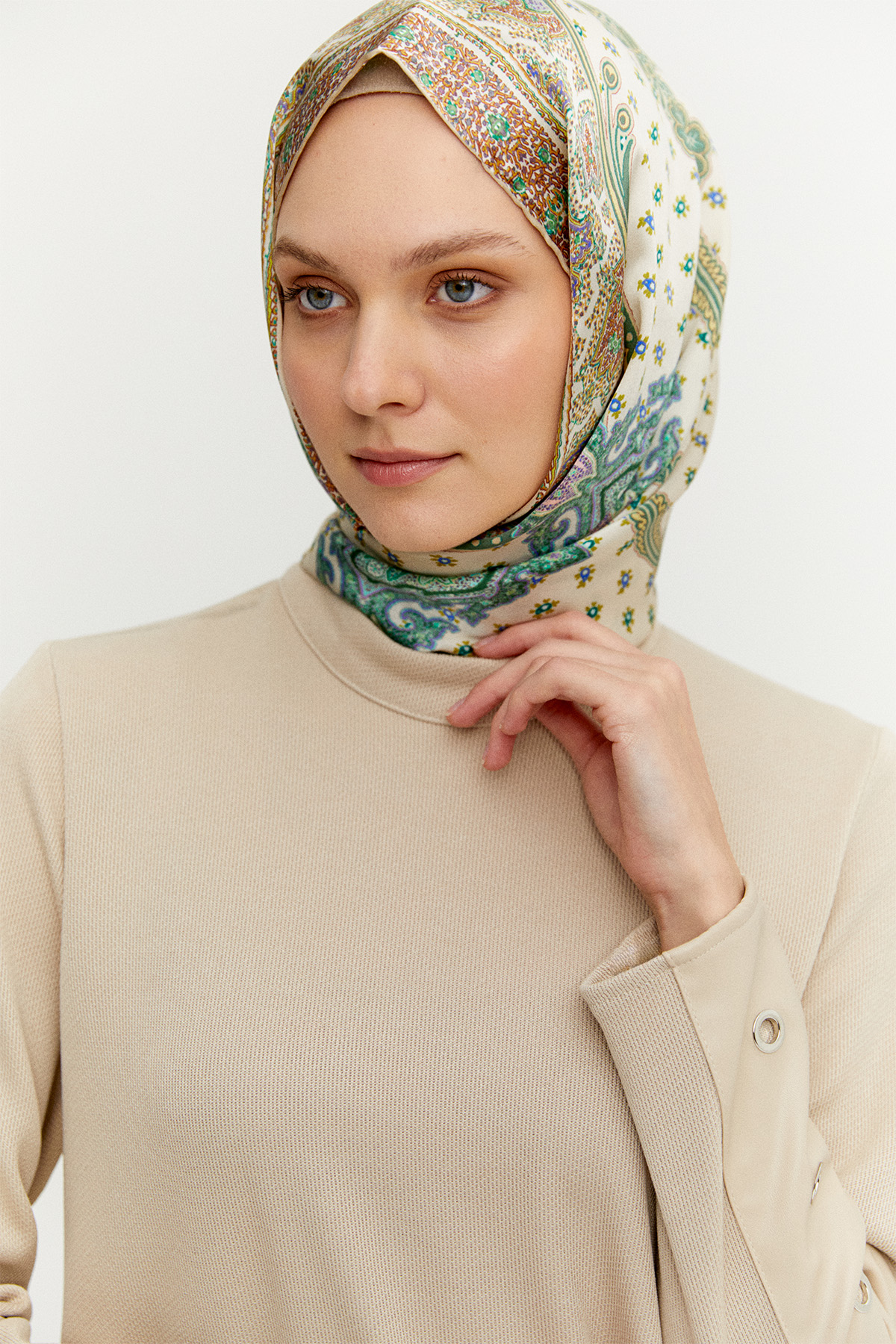 Hakim Yaka Kuşgözlü Örme Tunik, Tesettür Giyim