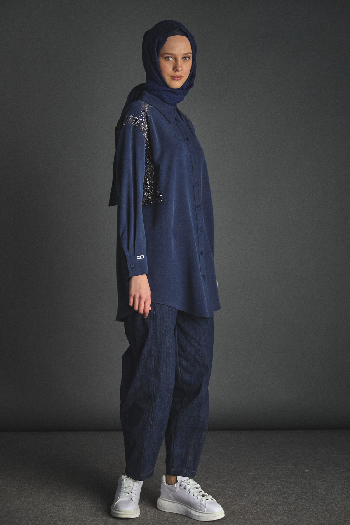 Taş Detaylı Lyocell Tunik