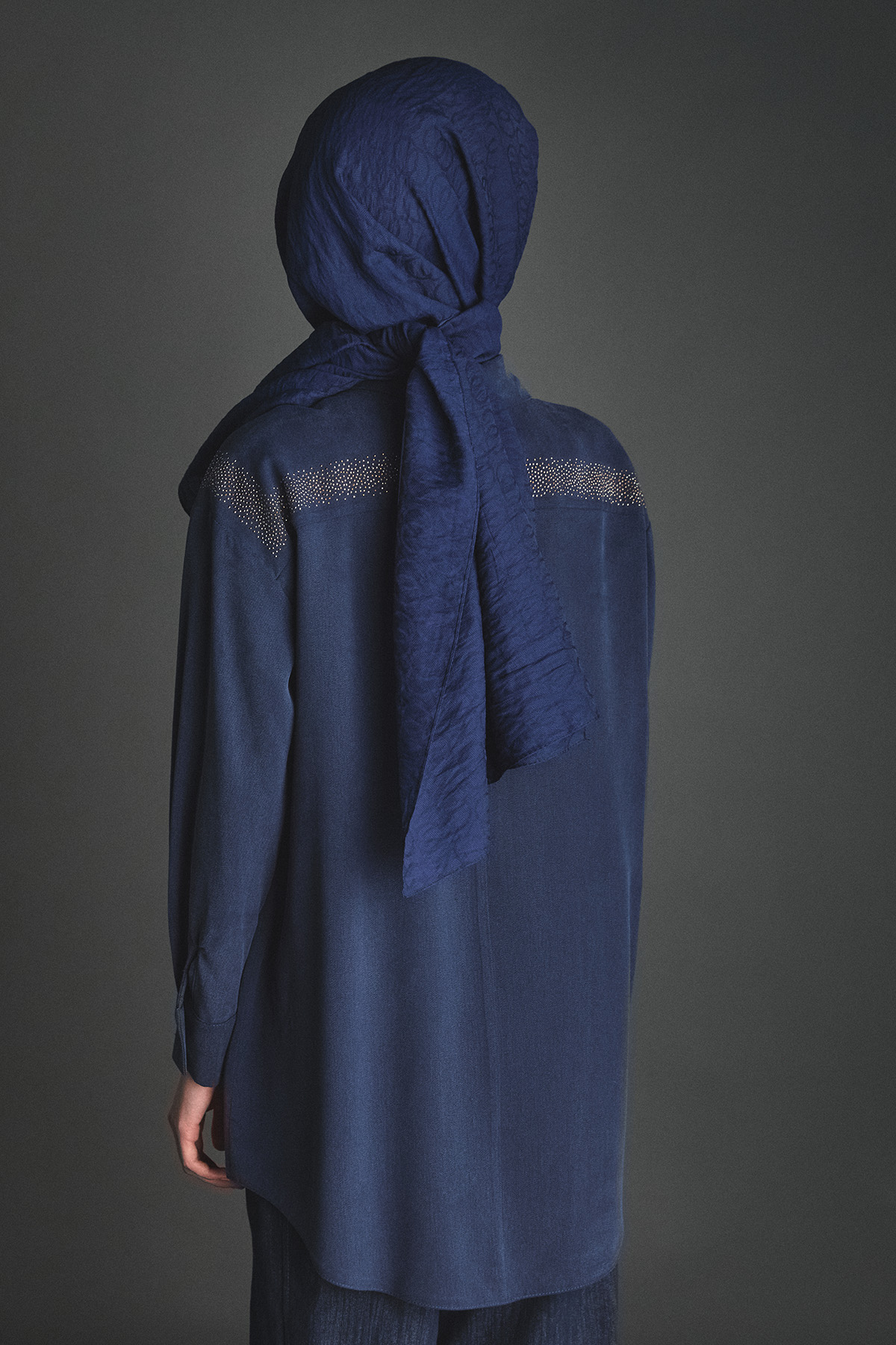 Taş Detaylı Lyocell Tunik