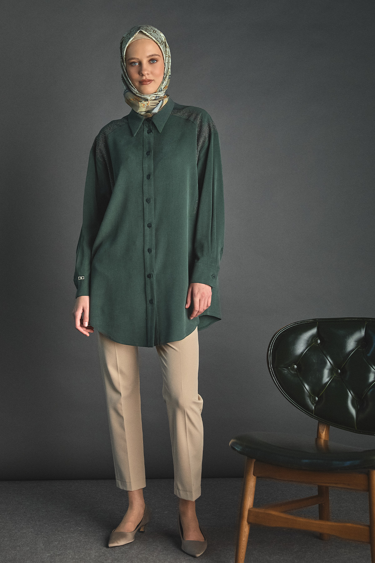 Taş Detaylı Lyocell Tunik