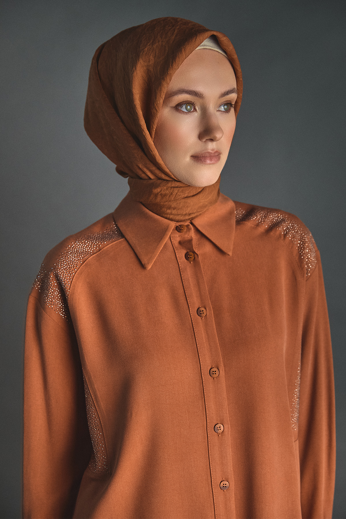 Taş Detaylı Lyocell Tunik