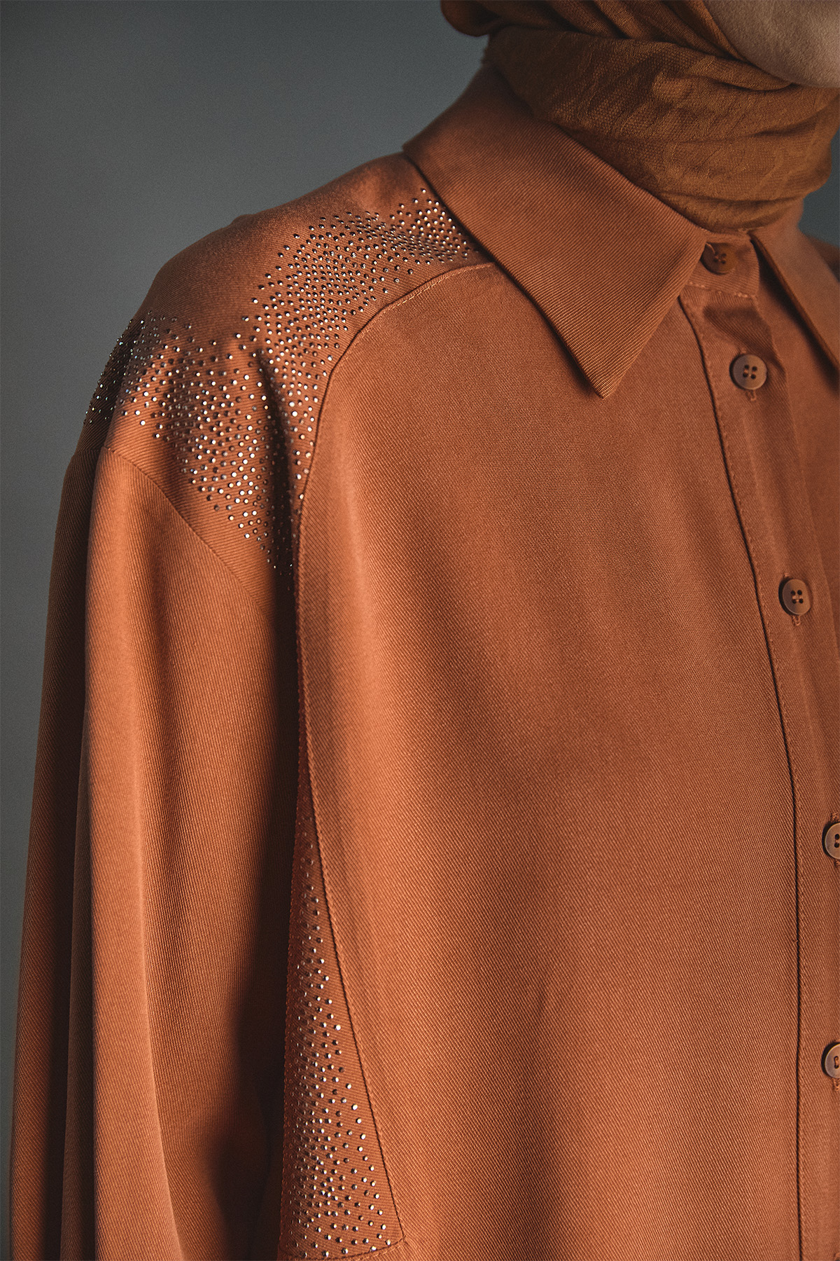 Taş Detaylı Lyocell Tunik