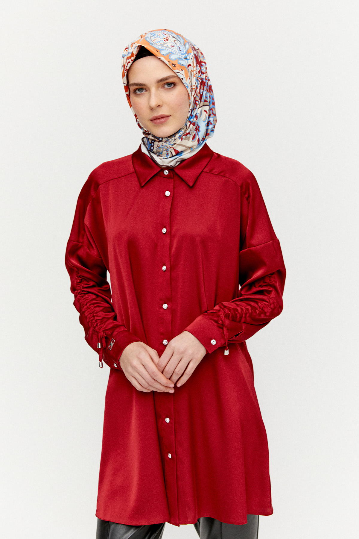 Büzgü Detaylı Saten Tunik