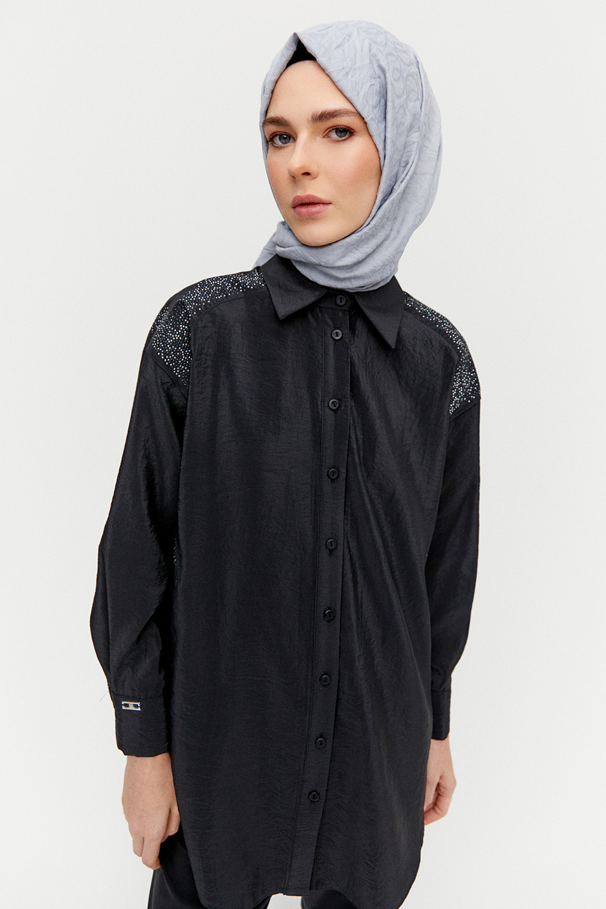 Jakarlı Taş Detaylı Tunik