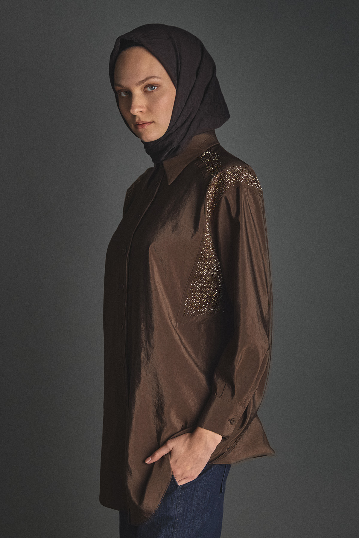 Jakarlı Taş Detaylı Tunik