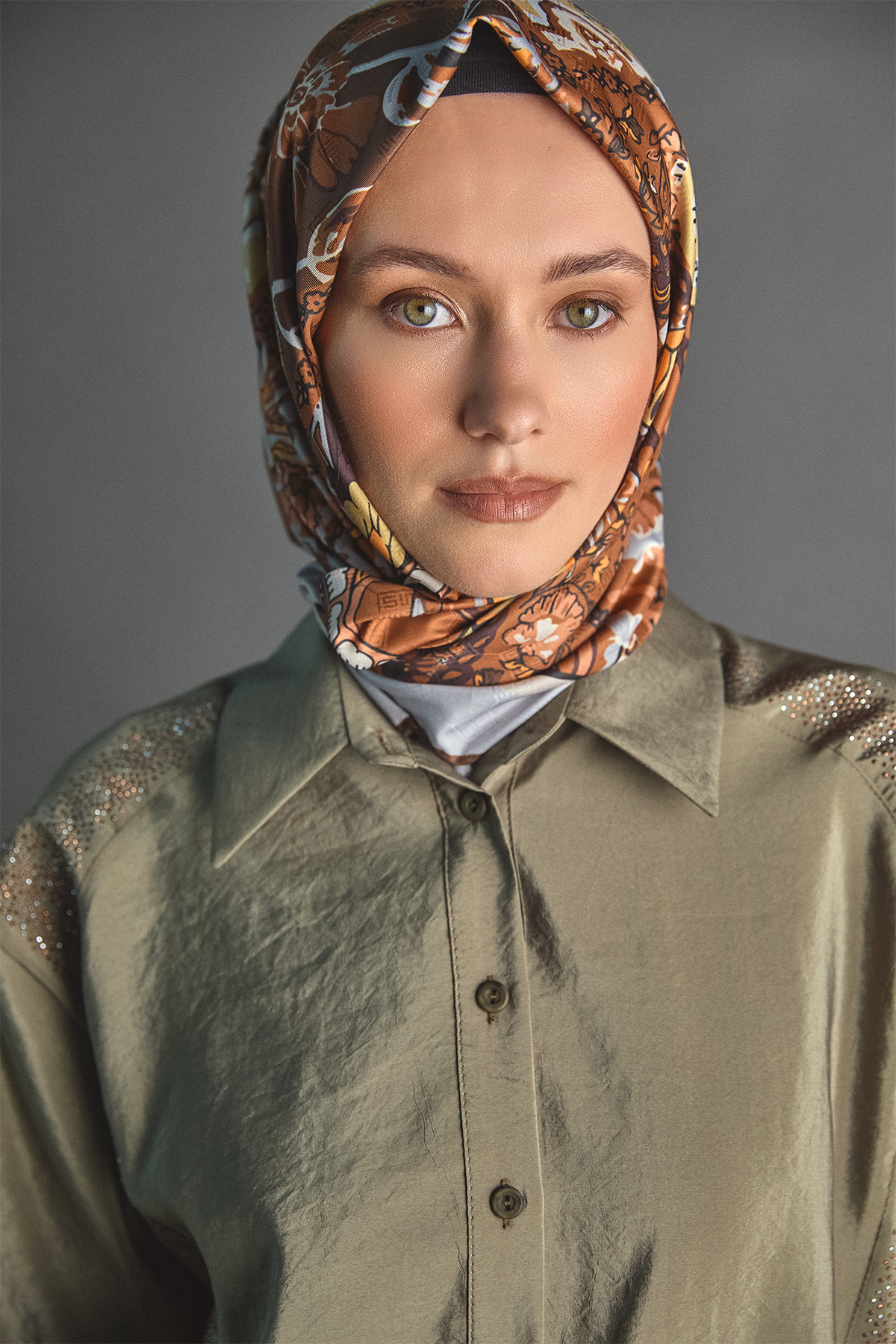 Jakarlı Taş Detaylı Tunik