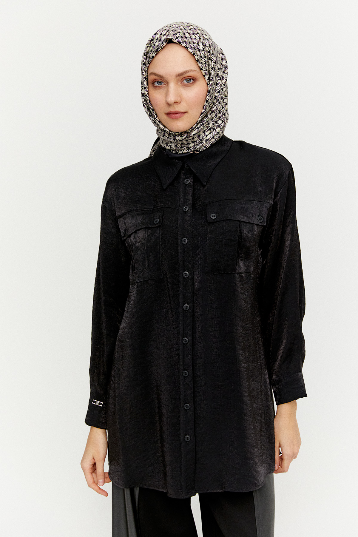 Gömlek Yakalı Spor Dikişli Jakarlı Tunik