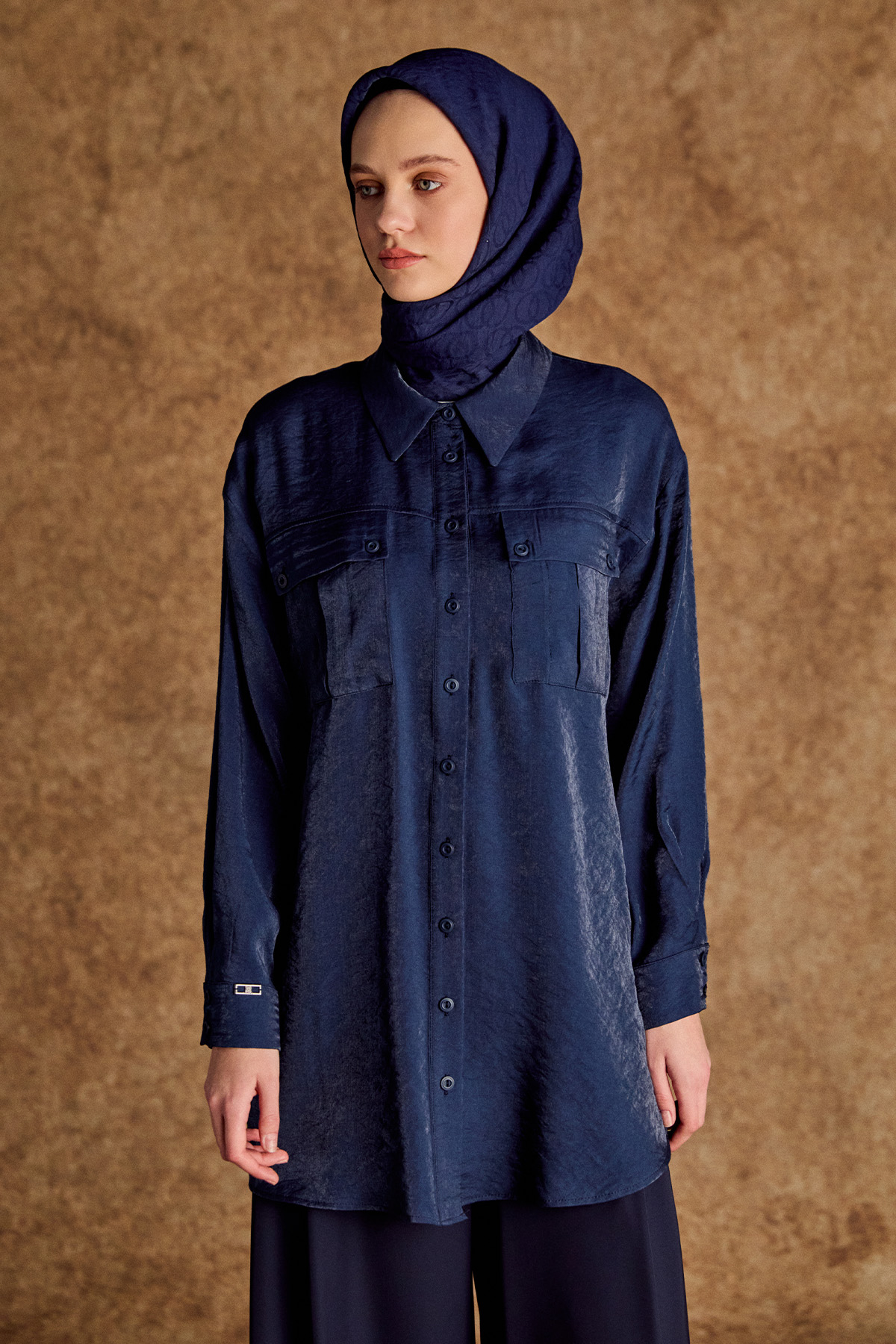 Gömlek Yakalı Spor Dikişli Jakarlı Tunik