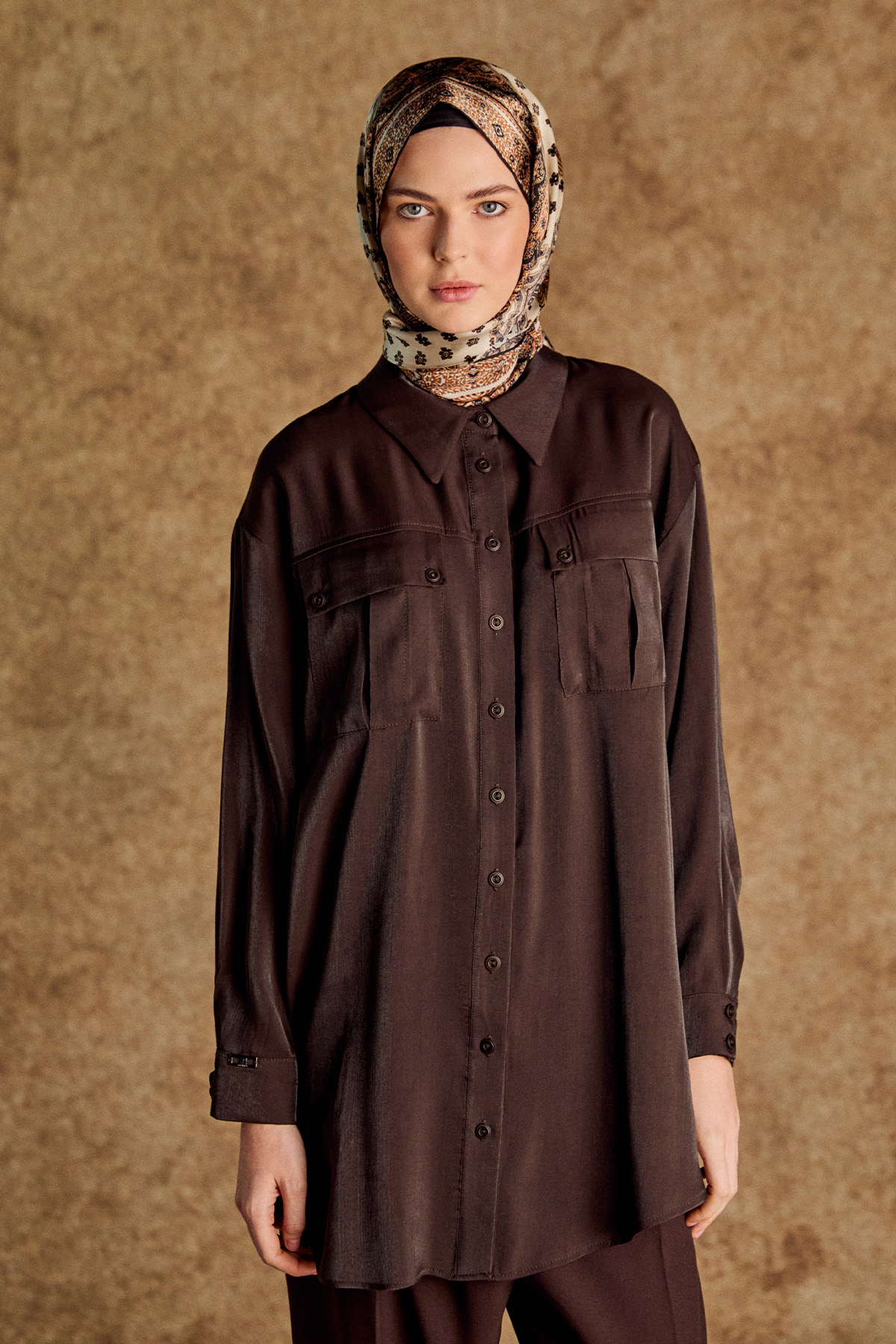 Gömlek Yakalı Spor Dikişli Jakarlı Tunik