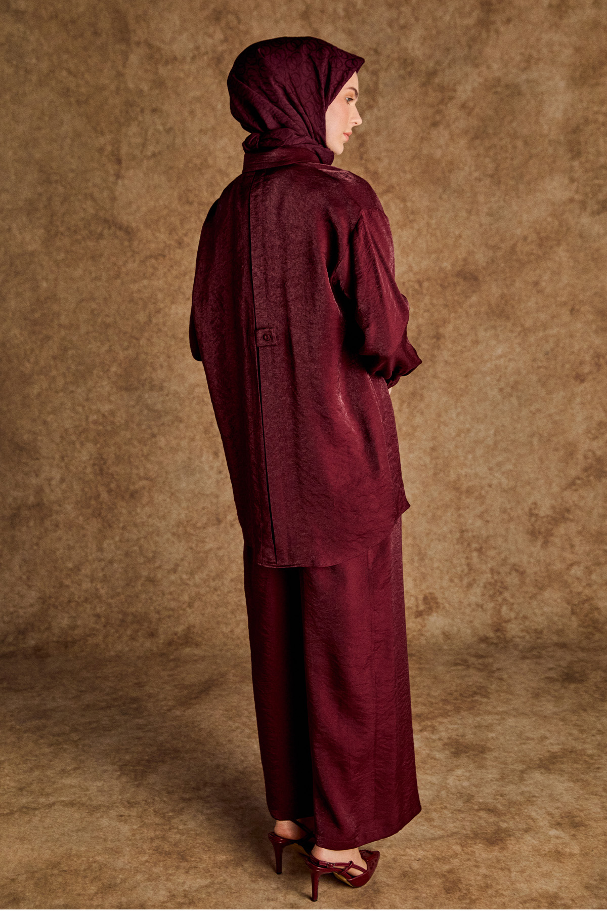 Gömlek Yakalı Spor Dikişli Jakarlı Tunik