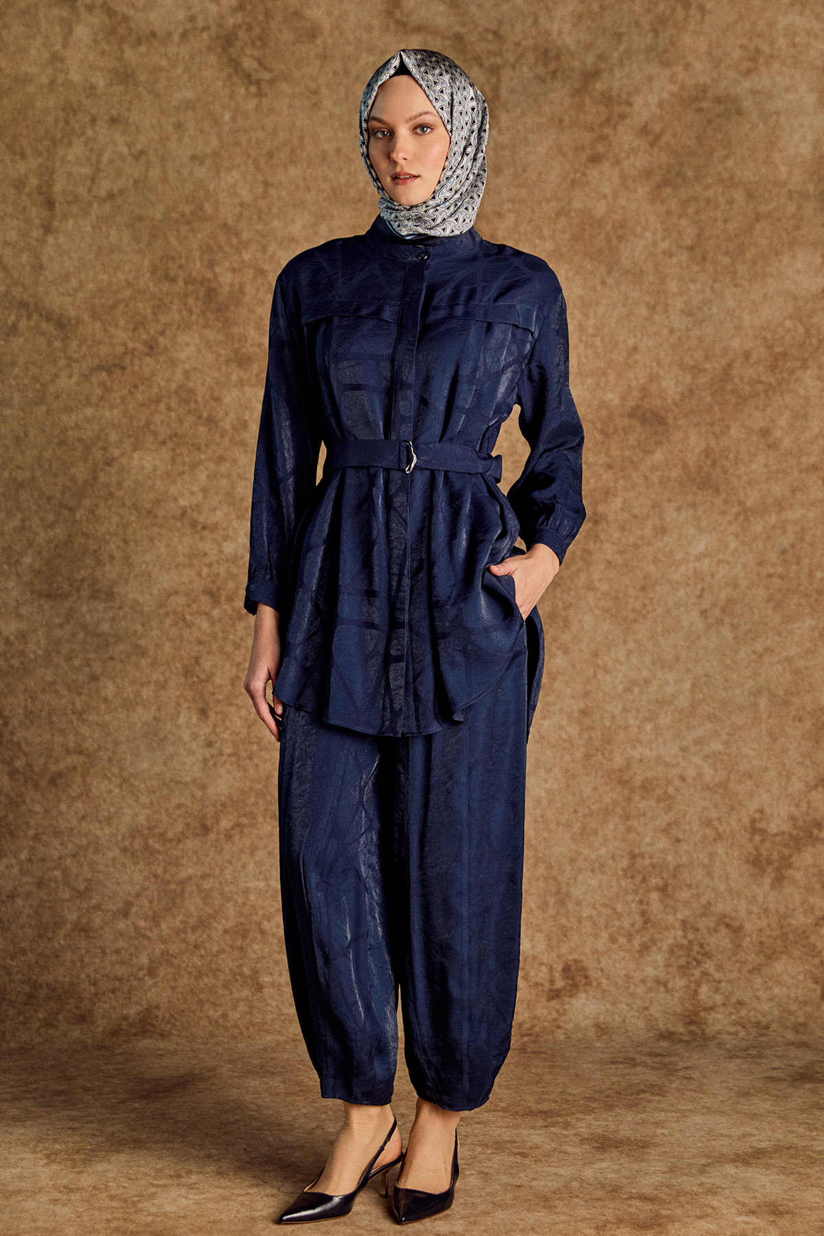 Kemerli Hakim Yakalı İkili Takım