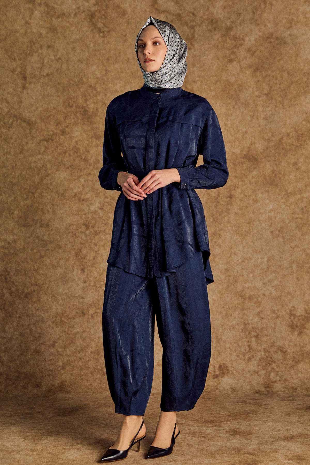 Kemerli Hakim Yakalı İkili Takım