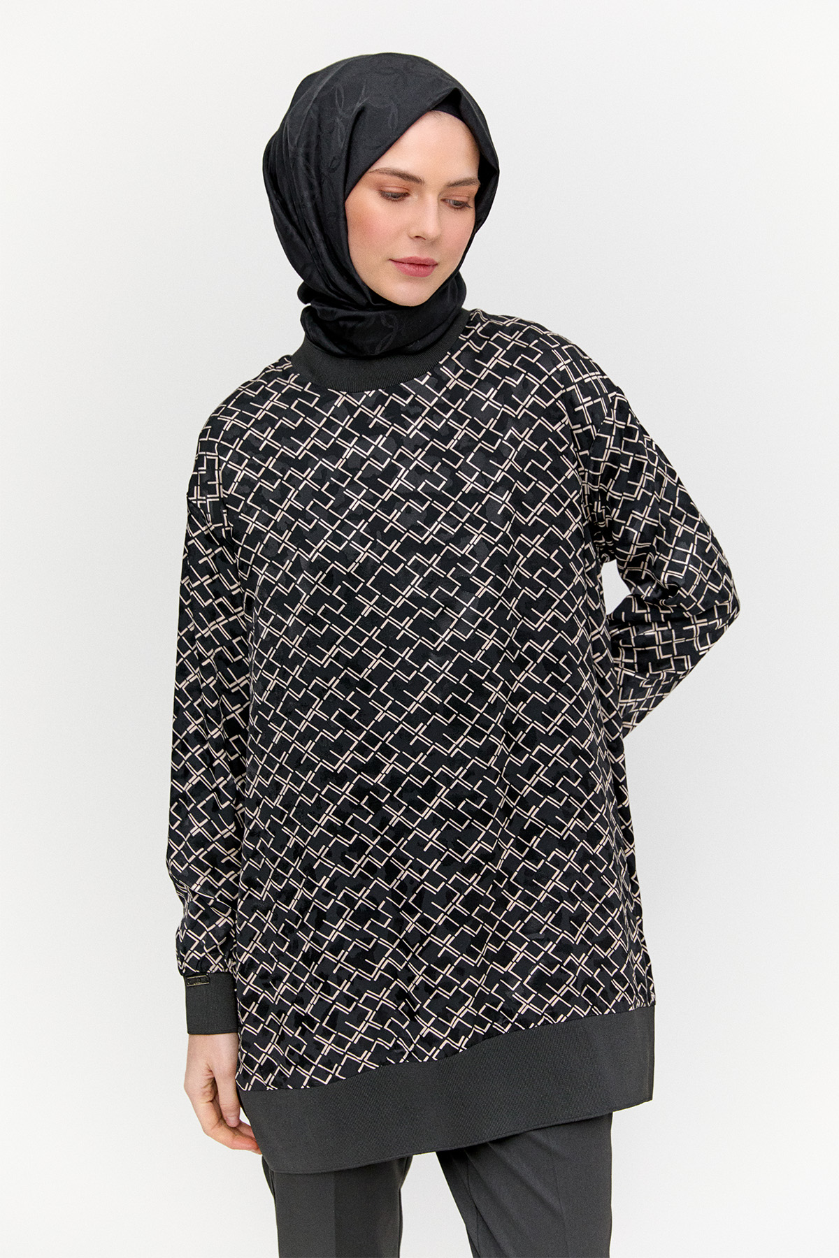 Desenli Ribanalı Floş Tunik, Tesettür Giyim