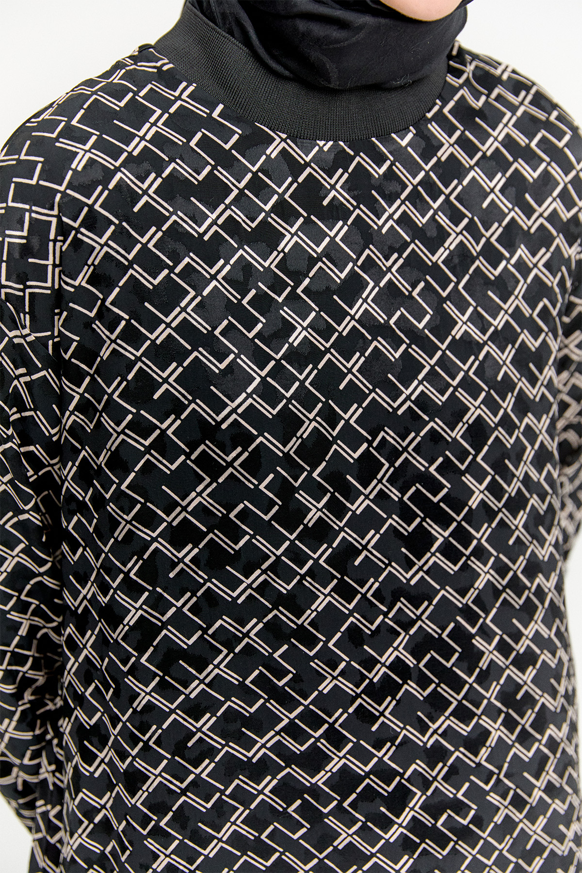 Desenli Ribanalı Floş Tunik, Tesettür Giyim