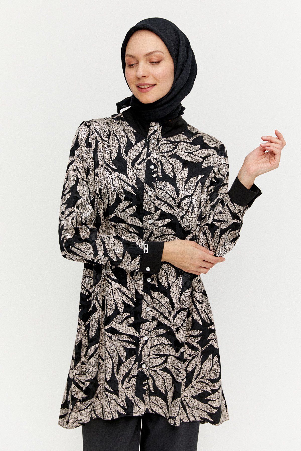 Önü Kısa Arkası Uzun Desenli Tunik